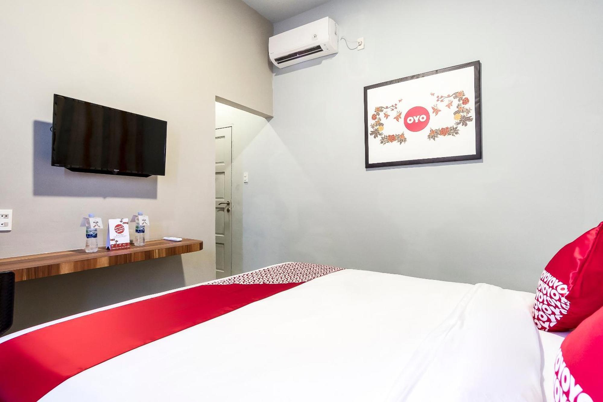 Super Oyo 360 Mangaan Residence Medan Eksteriør billede